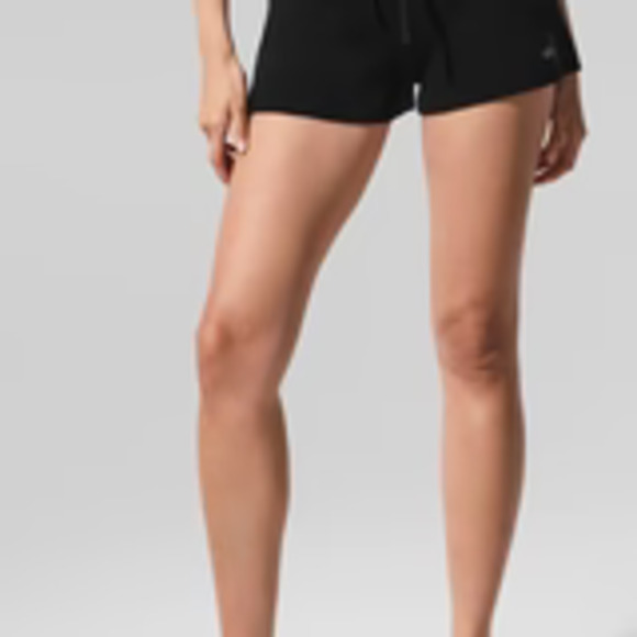 Alo Yoga Sweaters - Alo Yoga Supernatural Sweater Short in Black
